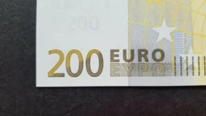 France 200 Euro – 2002 Issue | U-Series, Duisenberg Signature | UNC | Rare Early-Euro Banknote